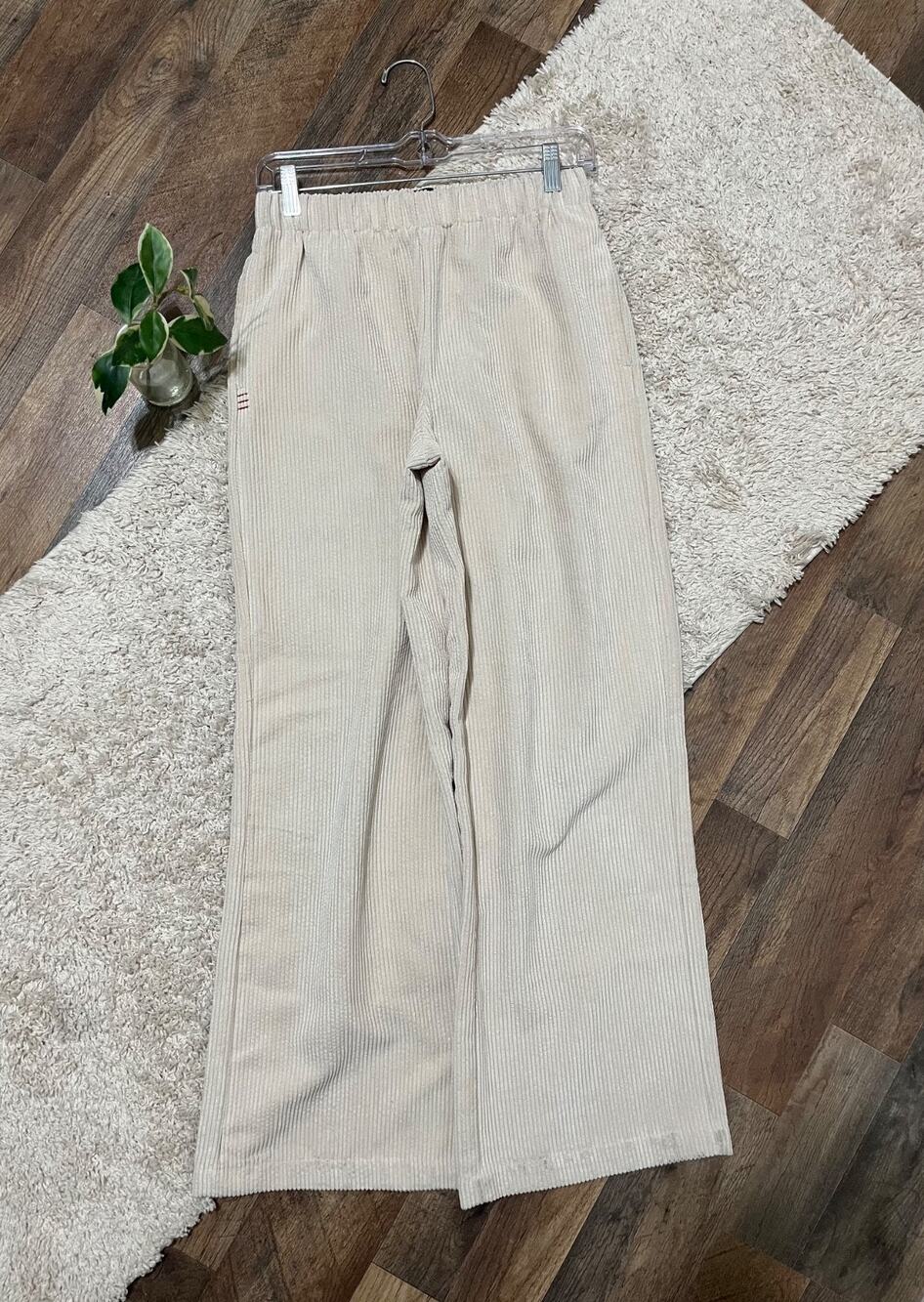 Urban Outfitters BDG Small Cream Corduroy High-Rise Baggy Puddle Pull-On Pants